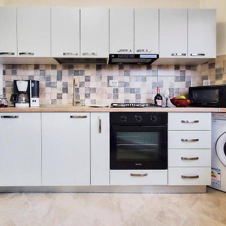 Smarald Apartament Iulius Mall Iasi Eksteriør billede