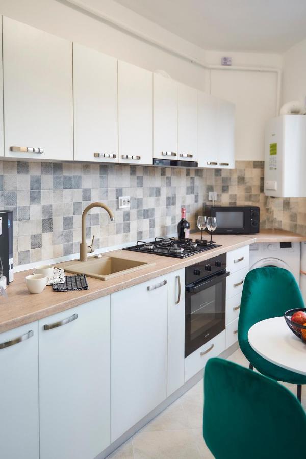 Smarald Apartament Iulius Mall Iasi Eksteriør billede
